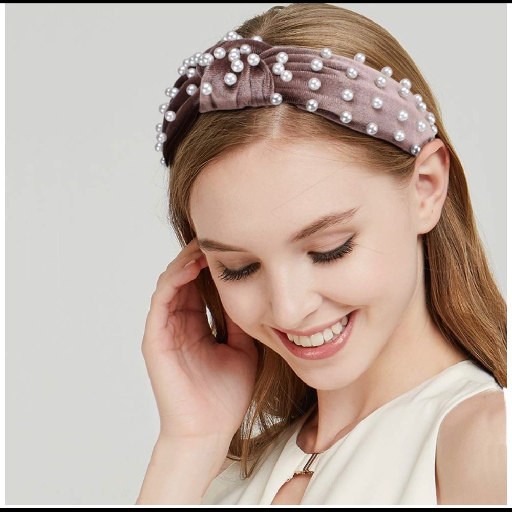 LAST ONE Velvet Pearl Knotted Headband - Pink - Picture 5 of 5